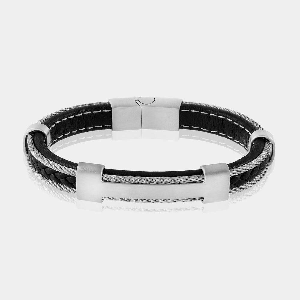 mage highlighting the seamless combination of stainless steel and leather in the bracelet design