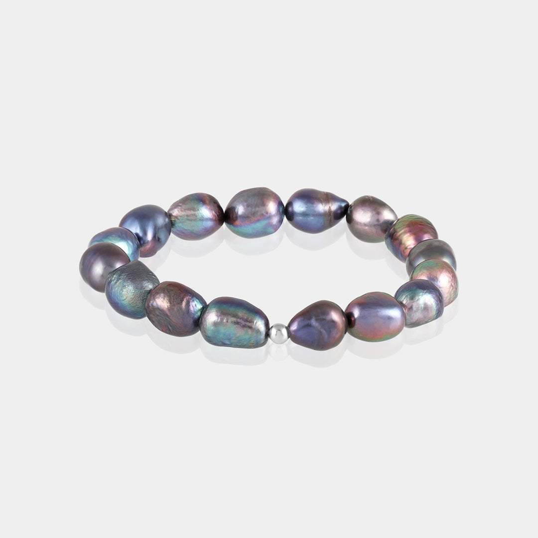 Close-up of Mystic Black Baroque Pearl in Stretch Bracelet