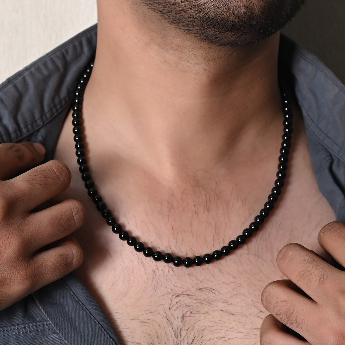 Men's Black Onyx Gemstone Silver Necklace: Sophistication meets strength