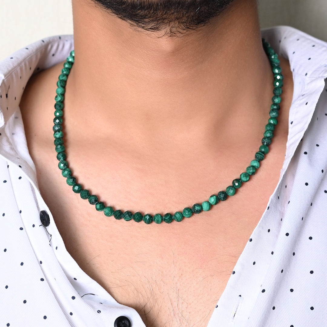 Men's Malachite Gemstone Silver Necklace: Bold statement piece