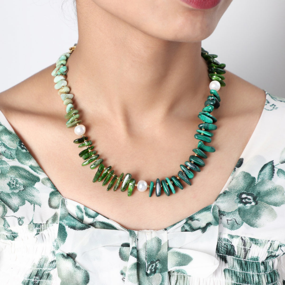 Harmonious Gemstone Necklace with a Fusion of Green Colors and Elegance