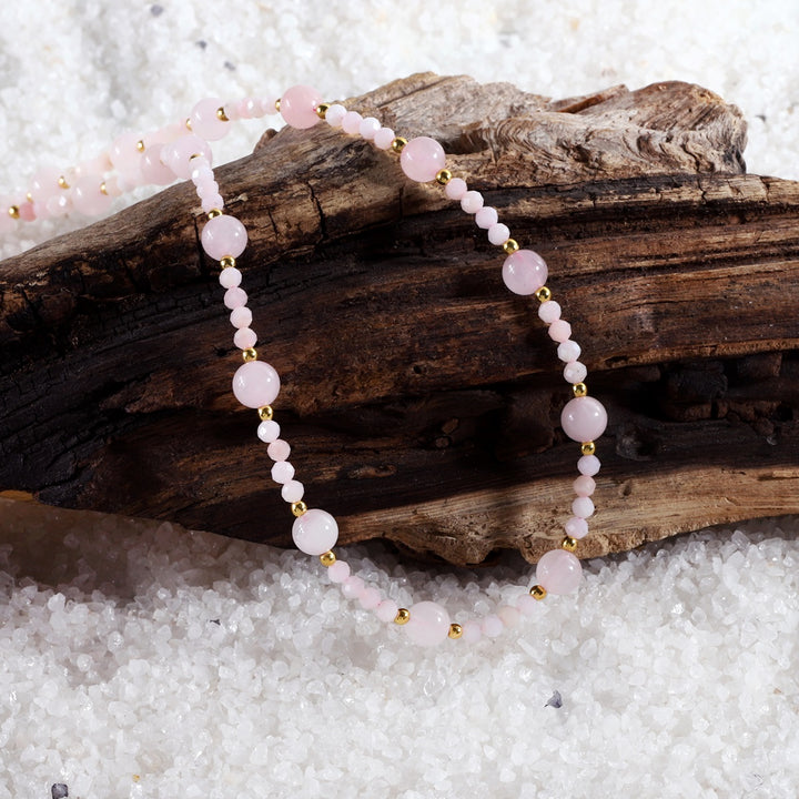 Smooth Round Rose Quartz Beads Detail