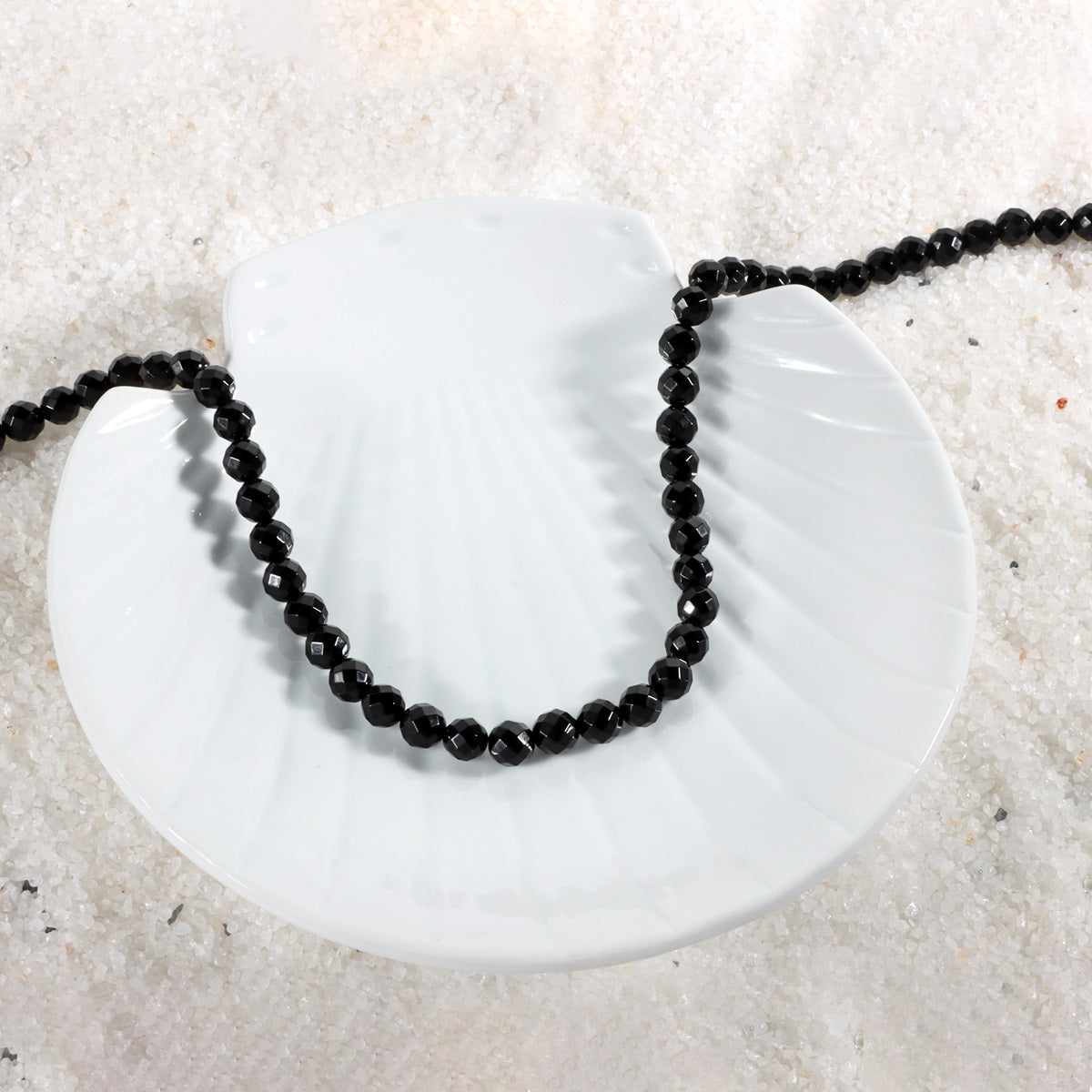 Men's Black Onyx Gemstone Silver Necklace: Casual sophistication for everyday wear