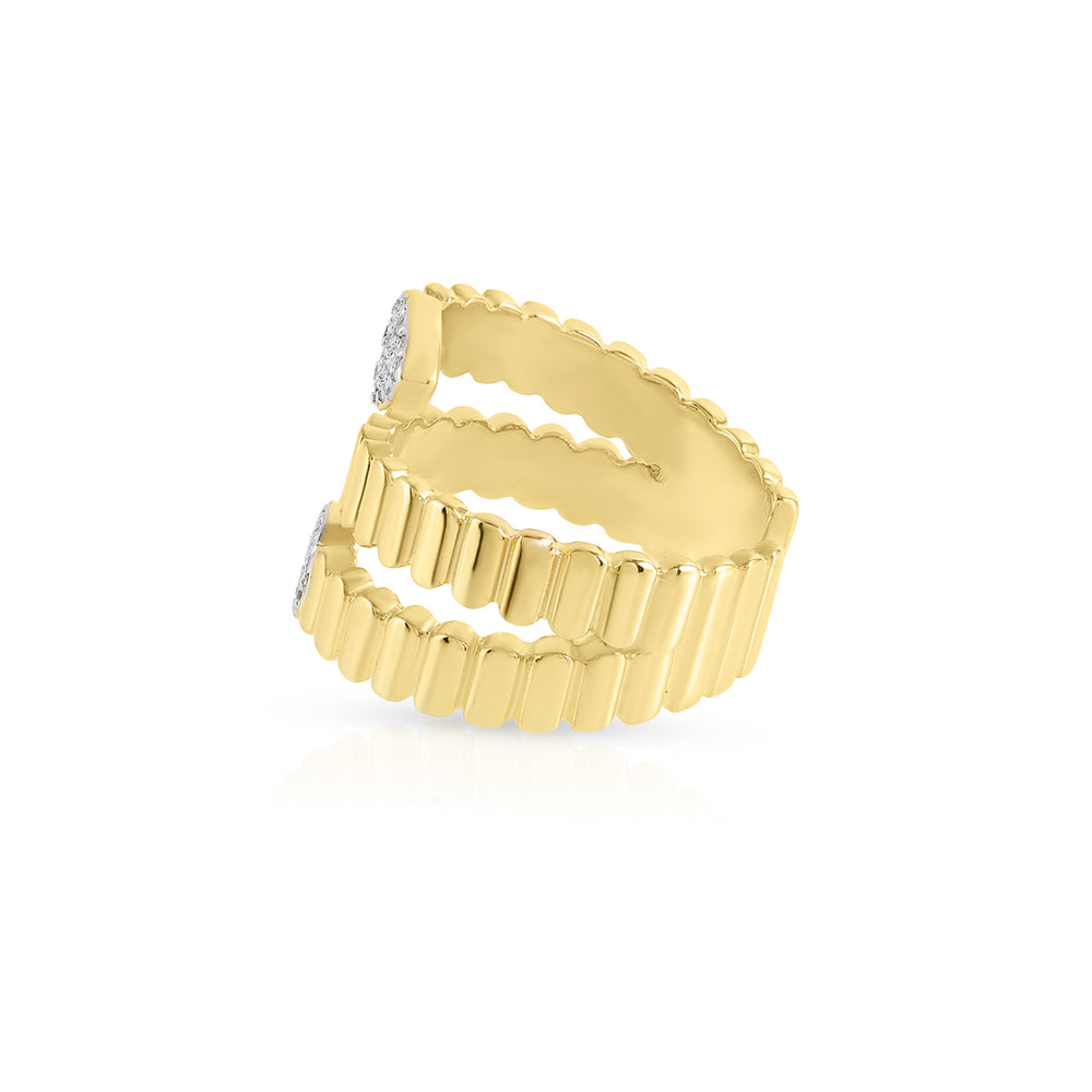 2-headed snake ring made of brass with gold plating, adjustable size, weighing 24 grams. Bold and striking design.